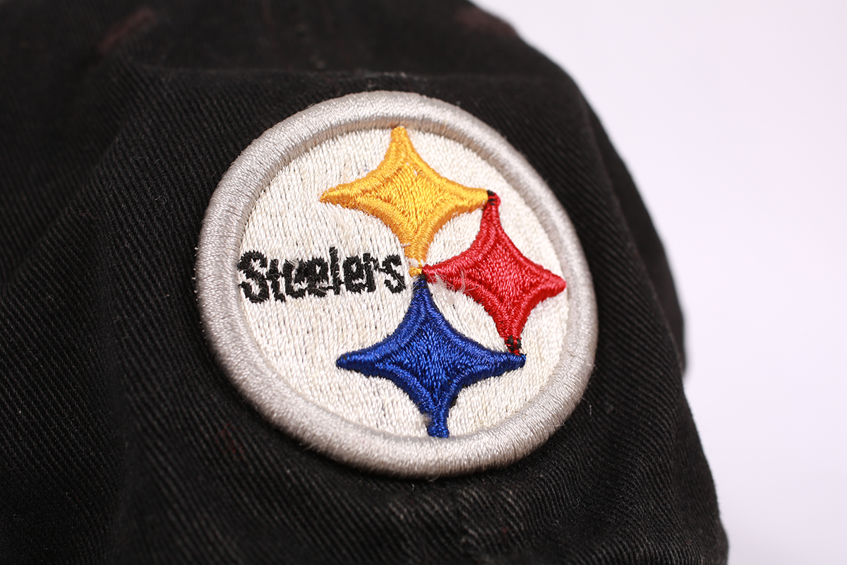 Vintage Steelers NFL Dad Hat Black patch detail
