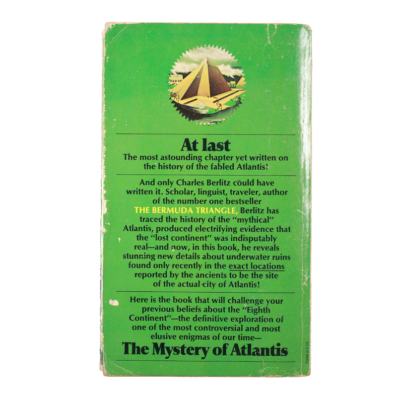 Vintage The Mystery of Atlantis Book by Charles Berlitz back