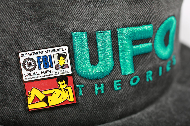 Theories Mulder X-Files Enamel Pin